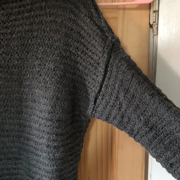 American Eagle & Aerie Sweater and Tops - Bundle of 6, Sz M - Picture 3 of 16